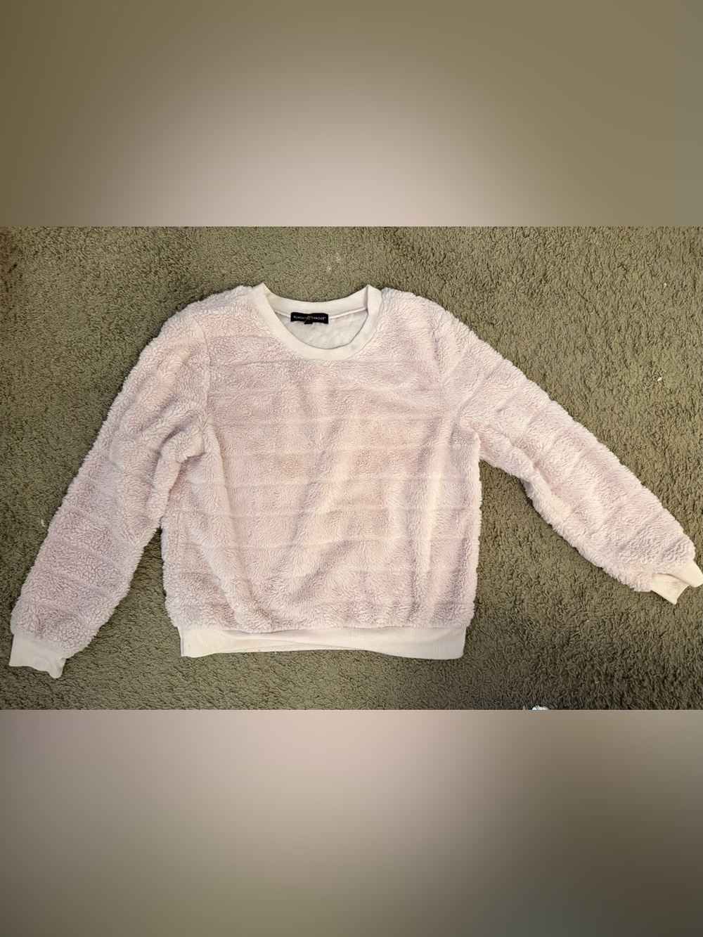 Large Almost Famous  Sweater